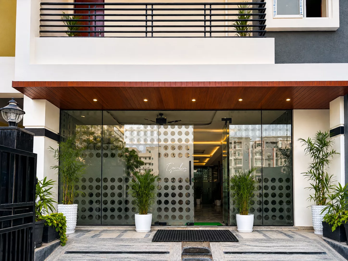Epicliv Concierge Desk & Entrance